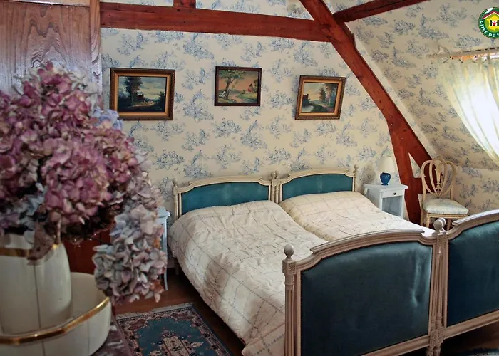 La Ferme De La Vallée Couette-café 3*